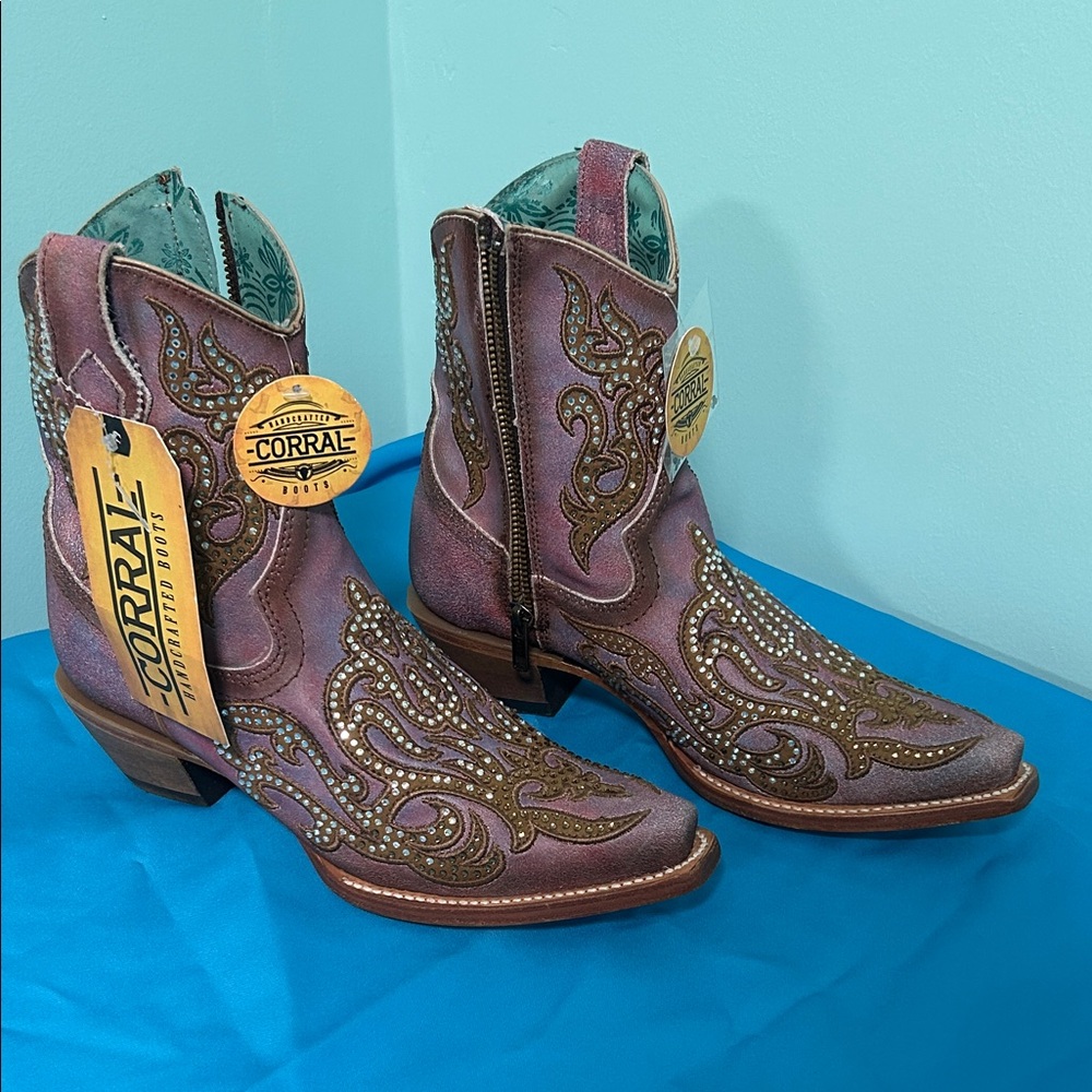 Corral Women's Purple and Gold Embroidered Ankle Boots